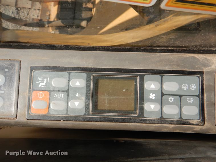 image for item DM3933 2006 Caterpillar 320CL  excavator