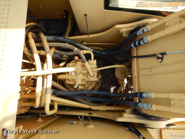 image for item DM3933 2006 Caterpillar 320CL  excavator