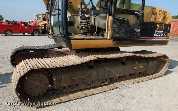 image for item DM3933 2006 Caterpillar 320CL  excavator