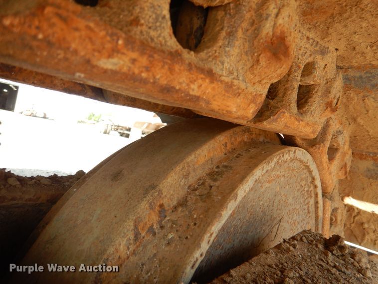 image for item DM3933 2006 Caterpillar 320CL  excavator