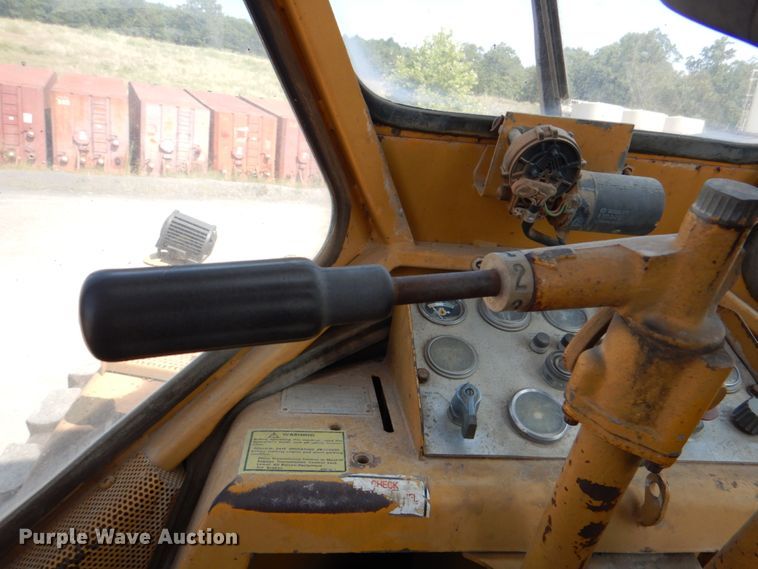 image for item DM3934 1976 Caterpillar 980B  wheel loader