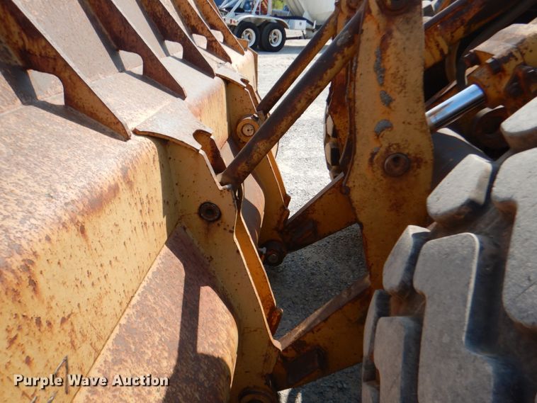 image for item DM3934 1976 Caterpillar 980B  wheel loader