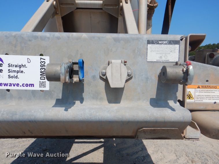 image for item DM3937 2012 Heil Trailer International  pneumatic dry bulk trailer