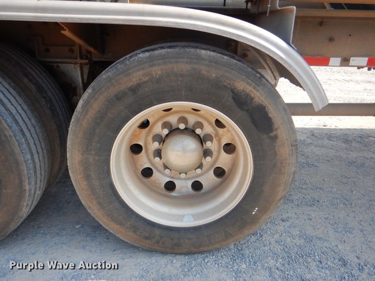 image for item DM3937 2012 Heil Trailer International  pneumatic dry bulk trailer