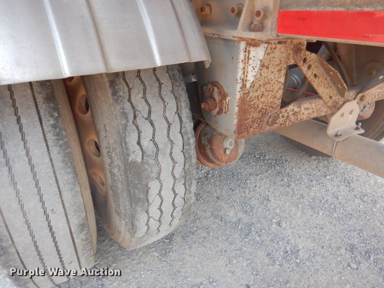 image for item DM3937 2012 Heil Trailer International  pneumatic dry bulk trailer