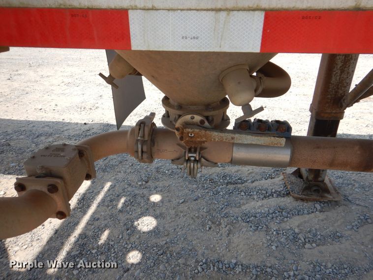 image for item DM3938 2012 Heil Trailer International  pneumatic dry bulk trailer