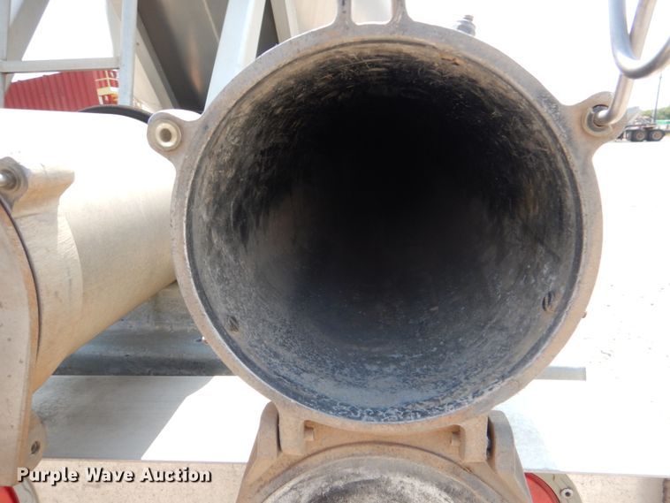 image for item DM3938 2012 Heil Trailer International  pneumatic dry bulk trailer