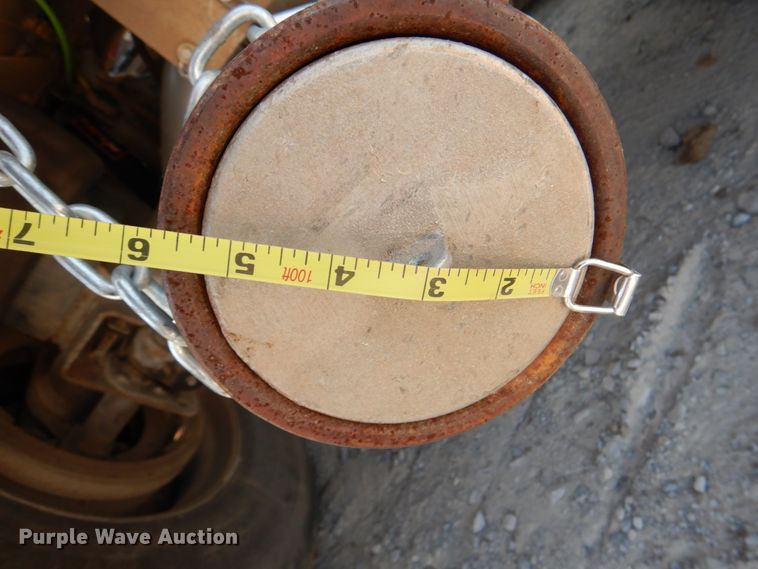 image for item DM3938 2012 Heil Trailer International  pneumatic dry bulk trailer