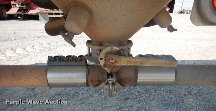 image for item DM3940 2012 Heil Trailer International  pneumatic dry bulk trailer