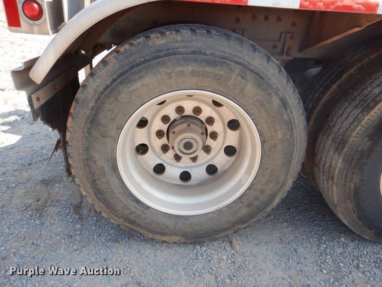 image for item DM3940 2012 Heil Trailer International  pneumatic dry bulk trailer