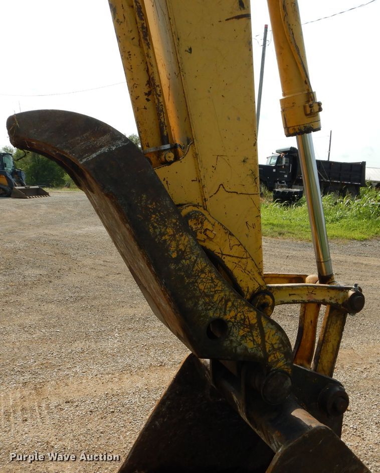 image for item DM4325 1987 Komatsu PC120-3  excavator