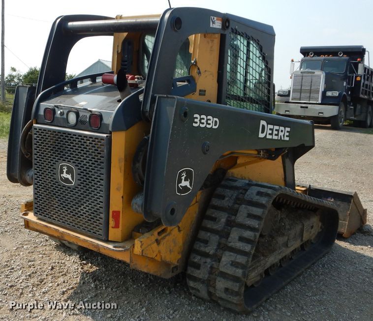 image for item DM4326 2011 John Deere 333D  tracked skid steer loader
