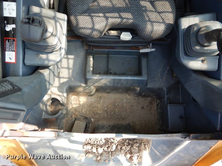 image for item DM4326 2011 John Deere 333D  tracked skid steer loader