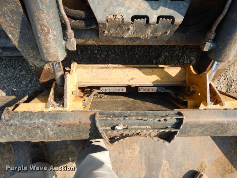 image for item DM4326 2011 John Deere 333D  tracked skid steer loader