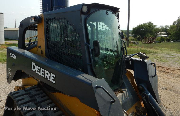 image for item DM4326 2011 John Deere 333D  tracked skid steer loader
