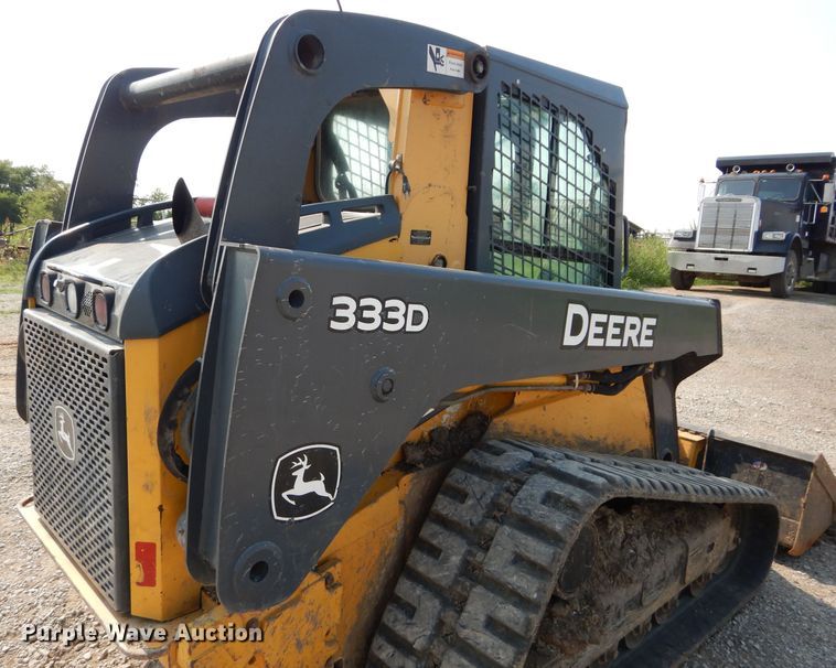 image for item DM4326 2011 John Deere 333D  tracked skid steer loader