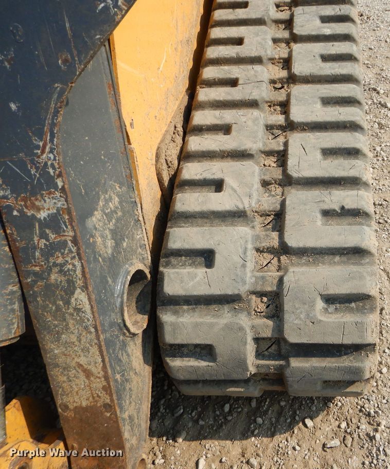 image for item DM4326 2011 John Deere 333D  tracked skid steer loader