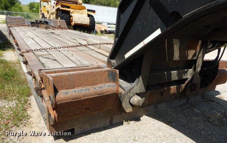 image for item DM4338 1999 Talbert T3DW-50SA-HRG-1-11  lowboy equipment trailer