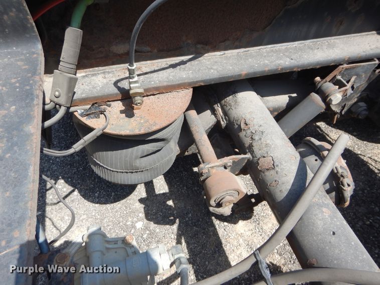 image for item DM4338 1999 Talbert T3DW-50SA-HRG-1-11  lowboy equipment trailer