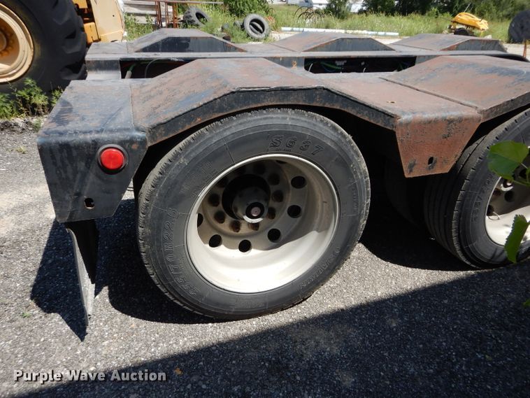 image for item DM4338 1999 Talbert T3DW-50SA-HRG-1-11  lowboy equipment trailer