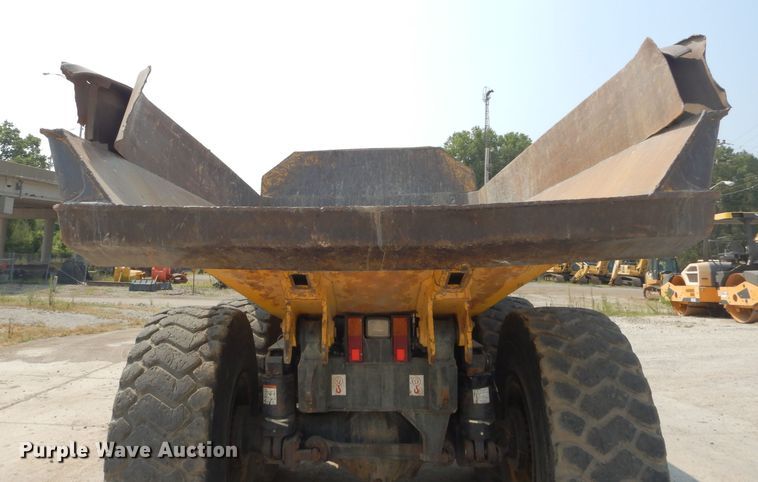 image for item DM4345 2004 Komatsu HM300-1  haul truck