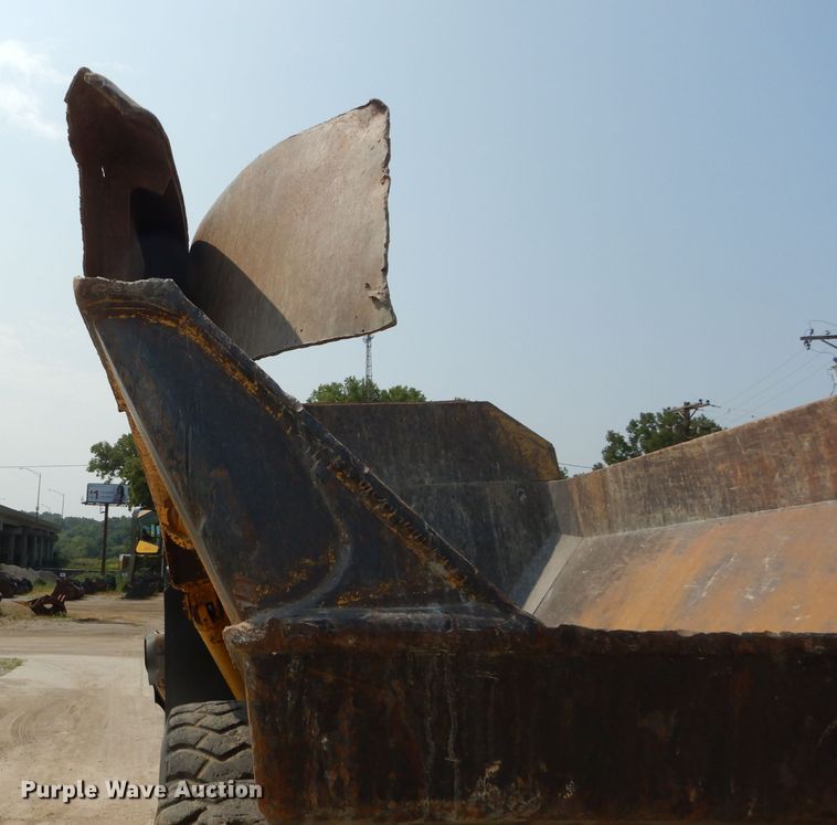 image for item DM4345 2004 Komatsu HM300-1  haul truck