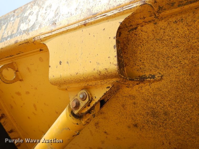 image for item DM4345 2004 Komatsu HM300-1  haul truck