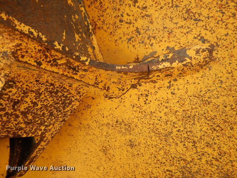 image for item DM4345 2004 Komatsu HM300-1  haul truck