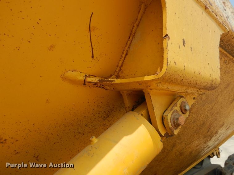 image for item DM4345 2004 Komatsu HM300-1  haul truck