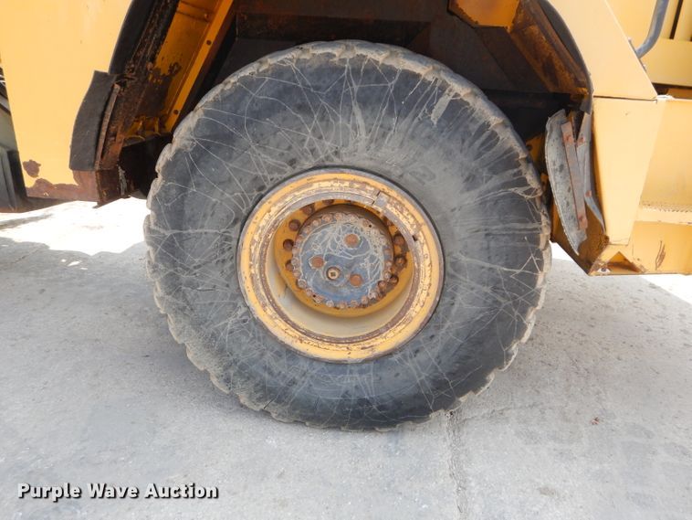 image for item DM4345 2004 Komatsu HM300-1  haul truck