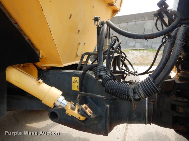 image for item DM4346 2006 Komatsu HM300-1  haul truck