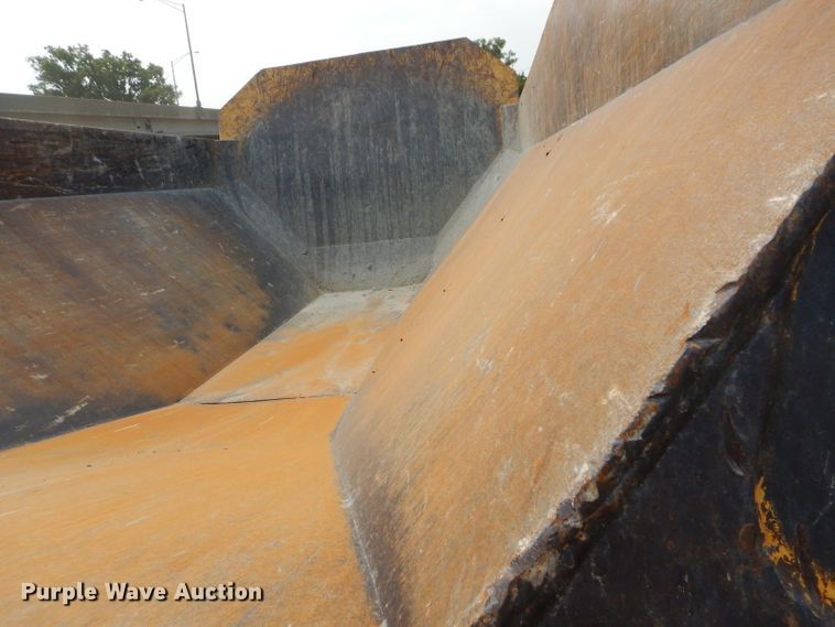 image for item DM4346 2006 Komatsu HM300-1  haul truck