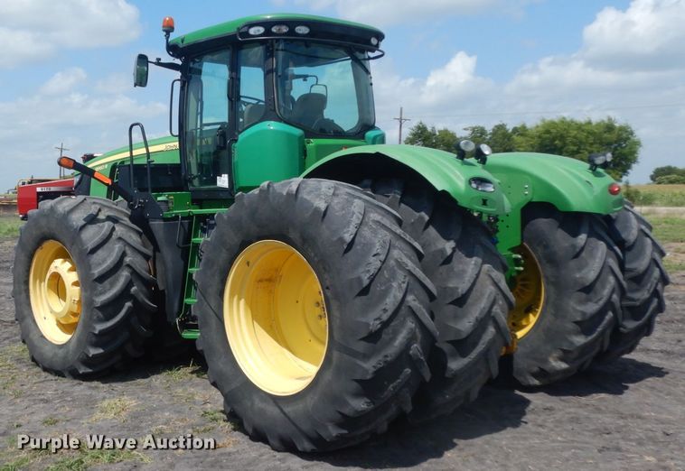 image for item DM6322 2013 John Deere 9560R  Scraper Special 4WD tractor