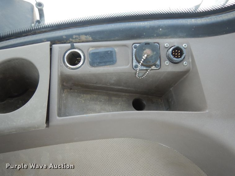 image for item DM6322 2013 John Deere 9560R  Scraper Special 4WD tractor