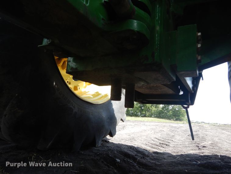 image for item DM6322 2013 John Deere 9560R  Scraper Special 4WD tractor