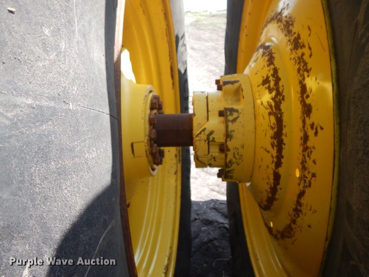 image for item DM6322 2013 John Deere 9560R  Scraper Special 4WD tractor