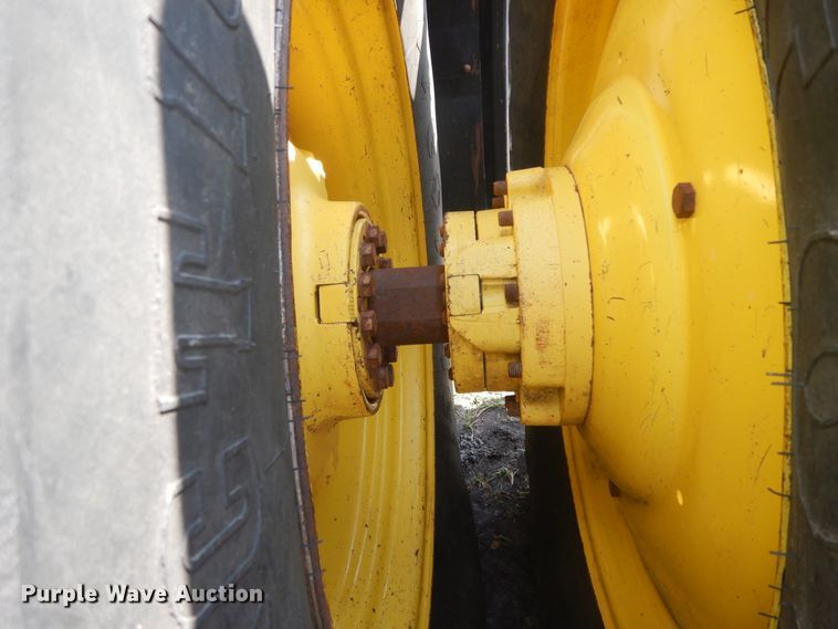 image for item DM6322 2013 John Deere 9560R  Scraper Special 4WD tractor