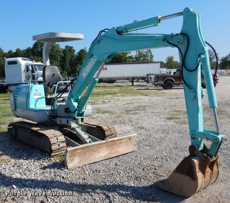 image for item DM6334 1995 Kobelco SK035  mini excavator