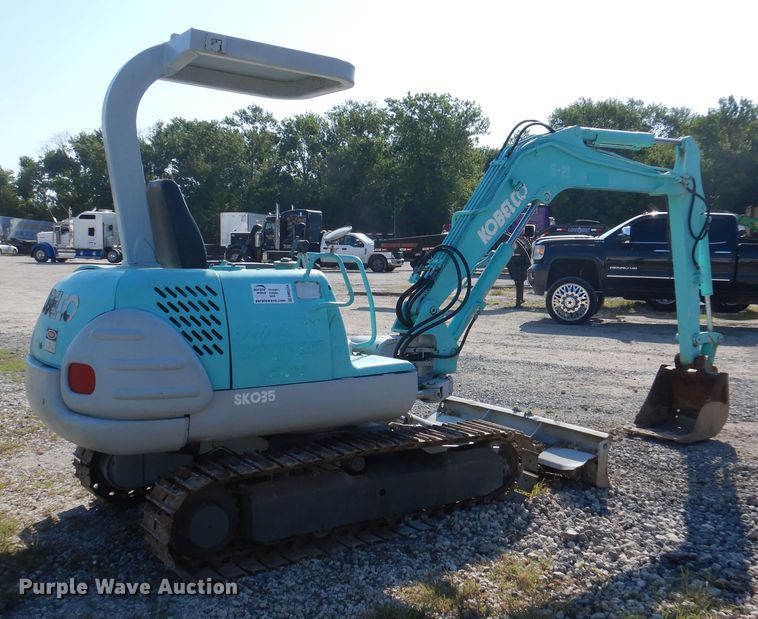 image for item DM6334 1995 Kobelco SK035  mini excavator