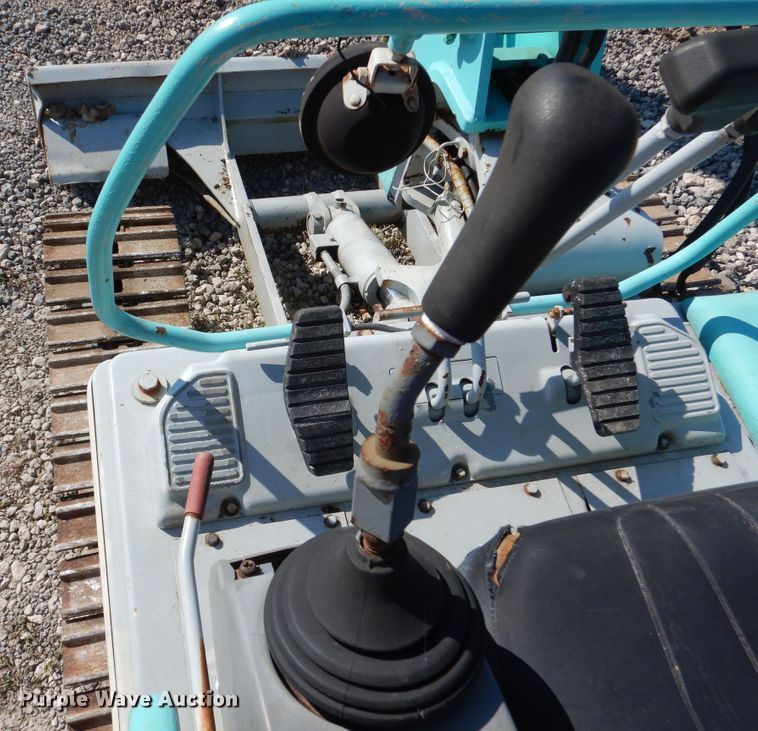 image for item DM6334 1995 Kobelco SK035  mini excavator