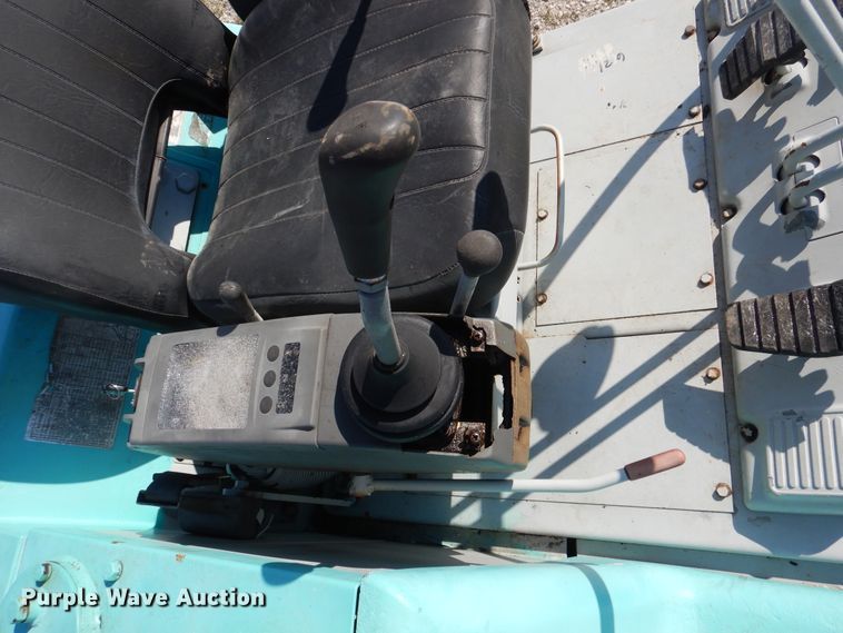 image for item DM6334 1995 Kobelco SK035  mini excavator