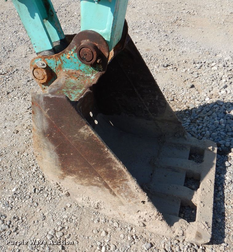 image for item DM6334 1995 Kobelco SK035  mini excavator