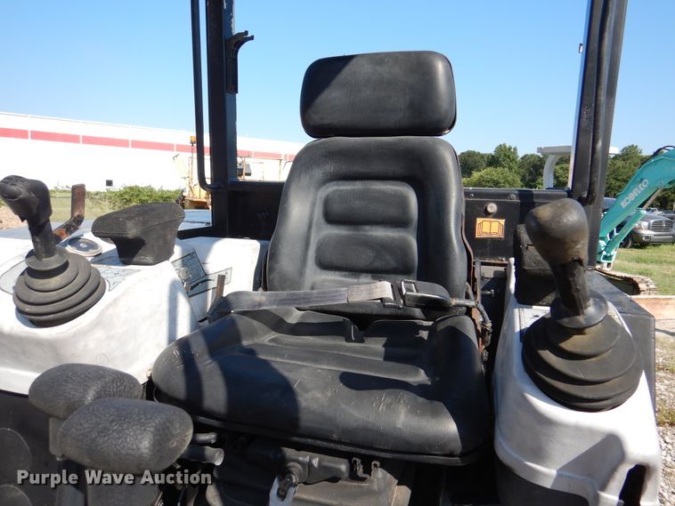 image for item DM6335 Bobcat 331  mini excavator