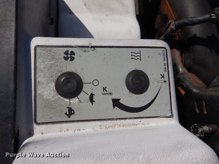 image for item DM6335 Bobcat 331  mini excavator