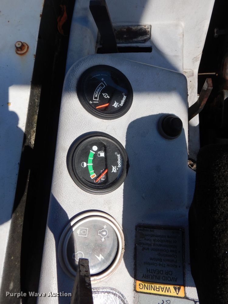 image for item DM6335 Bobcat 331  mini excavator