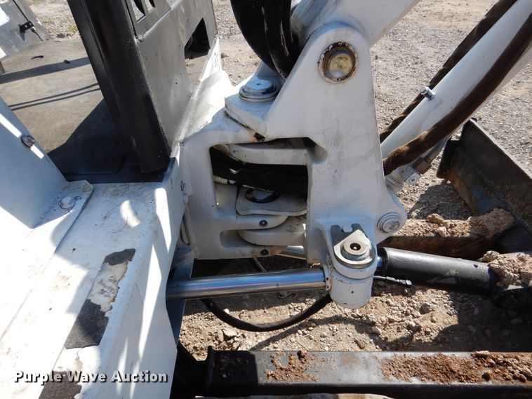image for item DM6335 Bobcat 331  mini excavator