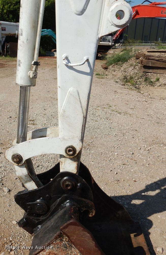 image for item DM6335 Bobcat 331  mini excavator