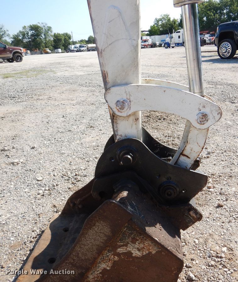 image for item DM6335 Bobcat 331  mini excavator