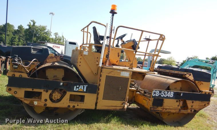 image for item DM6336 1996 Caterpillar CB-534B  double drum vibratory roller