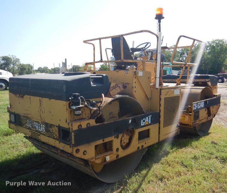 image for item DM6336 1996 Caterpillar CB-534B  double drum vibratory roller